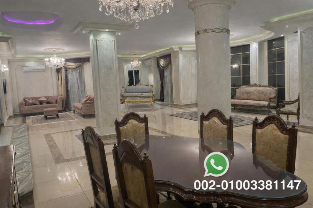 Χώρος καθιστικού στο fancy 3 bedrooms apartment for rent in a sheikh zayed compound