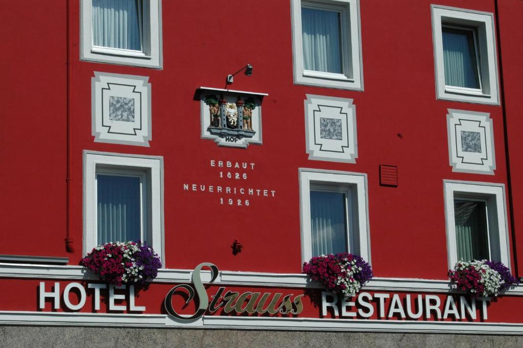 Certifikát, hodnocení, plakát nebo jiný dokument vystavený v ubytování Hotel Strauss