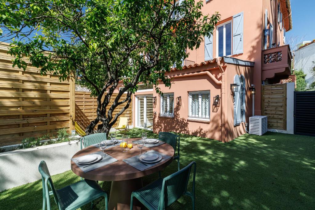 62 CARNOT LOT 2 - Un havre de paix climatise avec jardin et jacuzzi