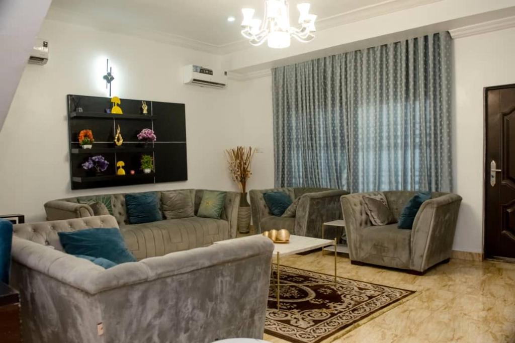 Posezení v ubytování The Regal Enclave