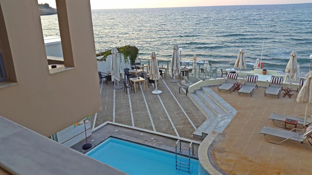 Filoxenia Beach Hotel - 2