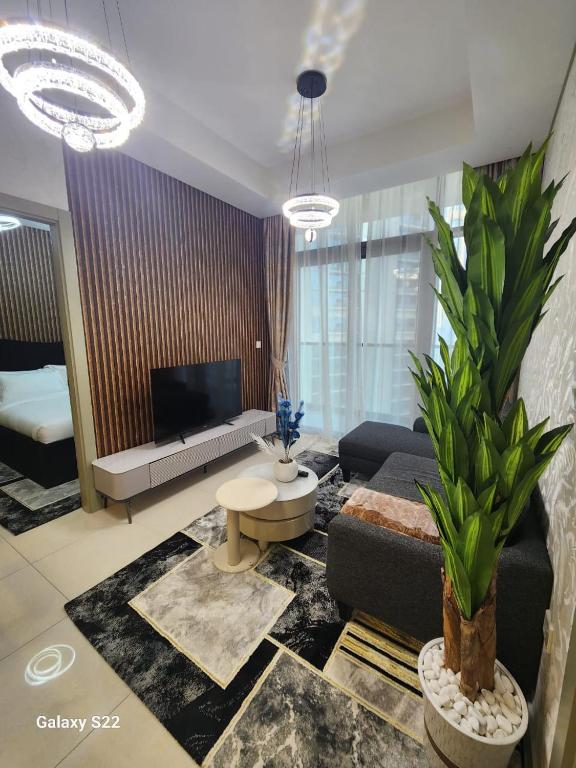 TV/trung tâm giải trí tại Majestic Canal View 2Bhk 6pax