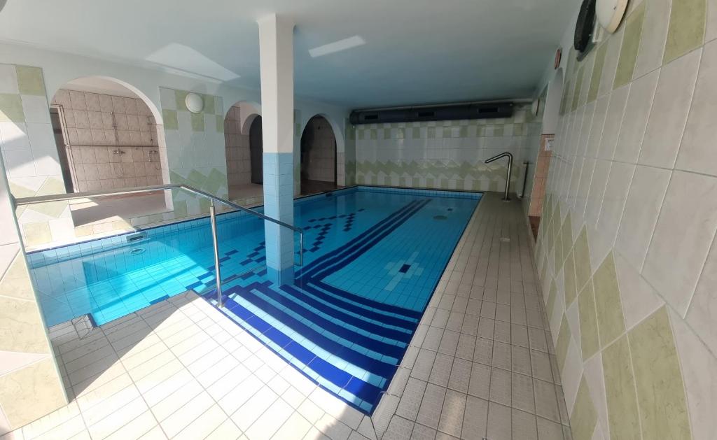 Swimmingpoolen hos eller tæt på Dom Wczasowy GLOBUS