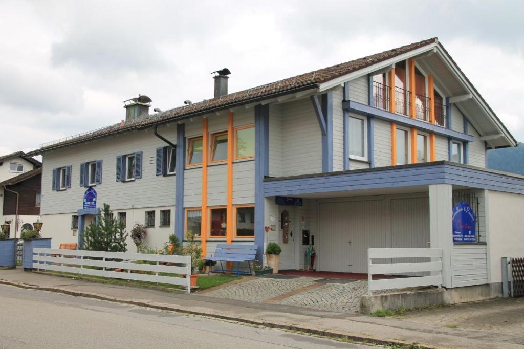 Galeriebild der Unterkunft Landhaus & Pension Christian in Füssen