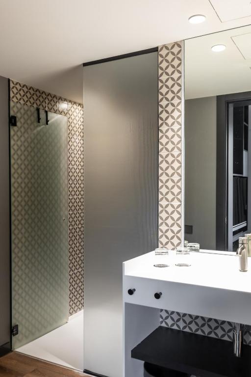 Yurbban Ramblas Boutique Hotel - 5