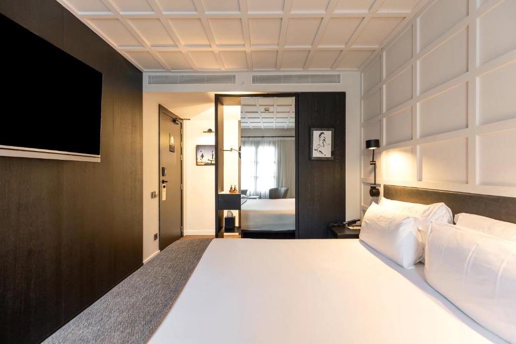 Yurbban Ramblas Boutique Hotel - 18