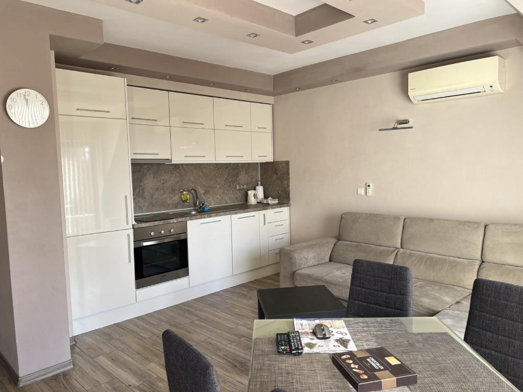 Køkken eller tekøkken på PARENSOV- Luxury Apartment- RED SQUARE