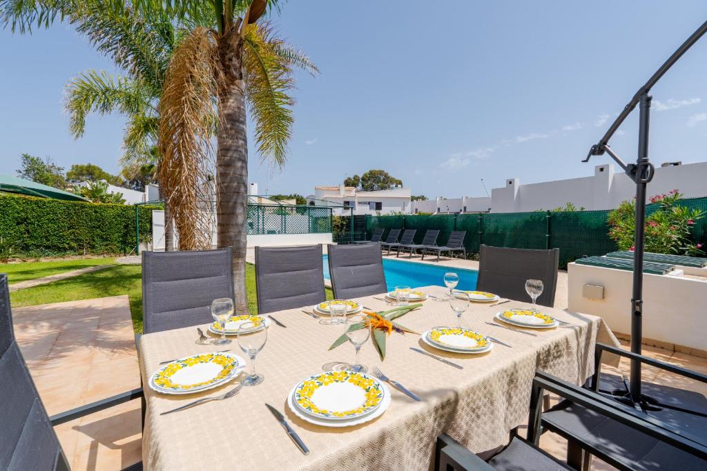 Villa Navegante com Piscina Privada em Vilamoura
