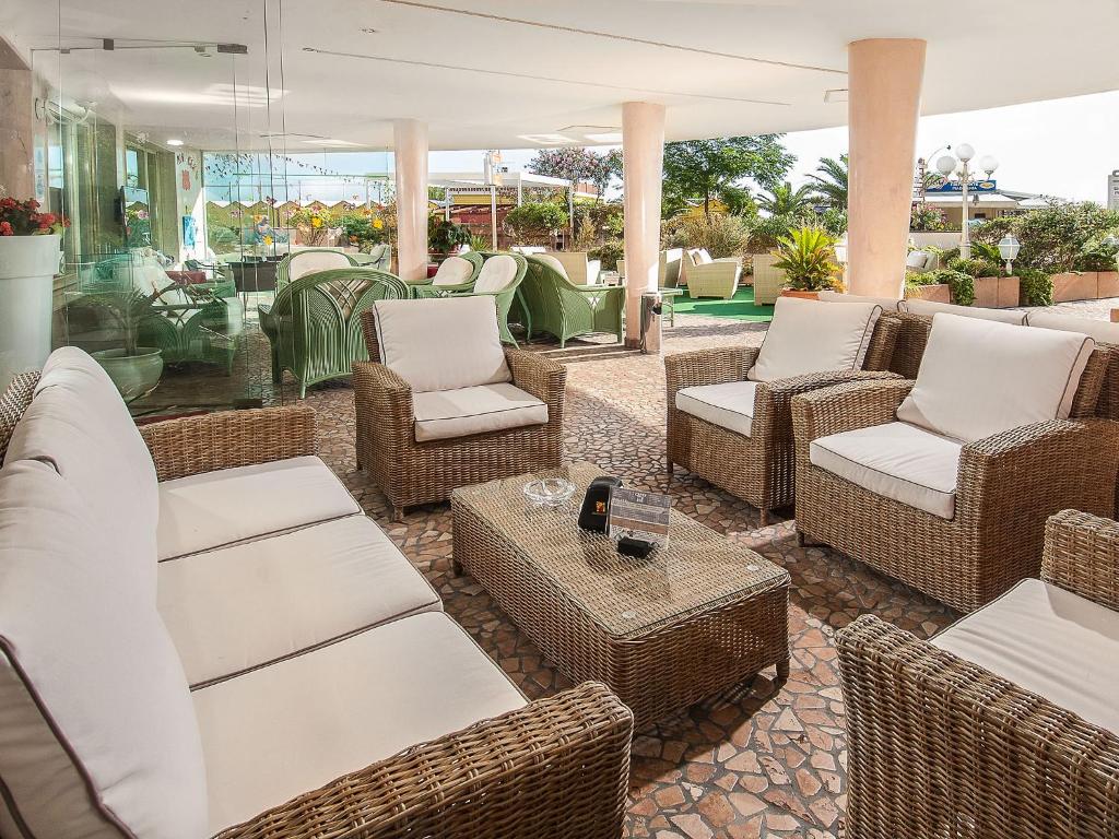 Posezení v ubytování Hotel Des Nations - Vintage Hotel sul mare