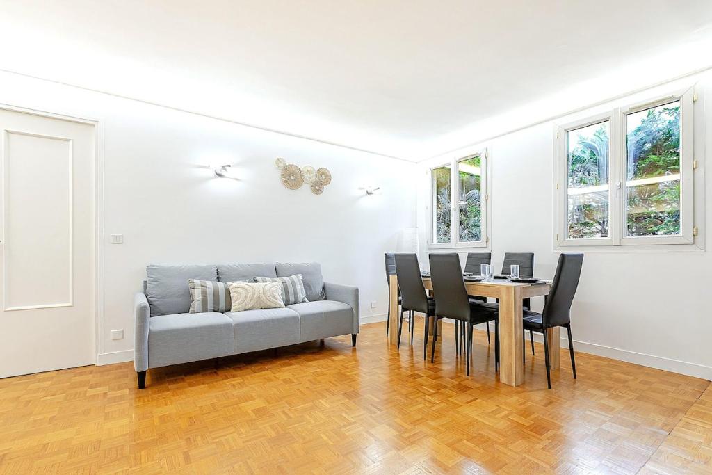 Séjour accueillant 3 chambres dans le 20ème
