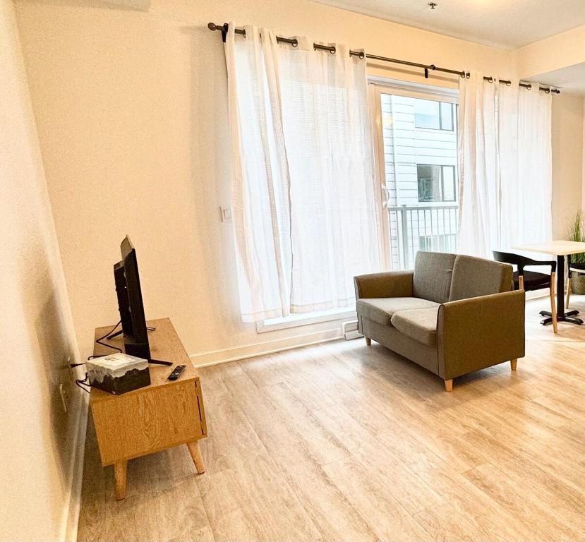 Et opholdsområde på Buchanan 705 - Midtown Luxe Loft and gym