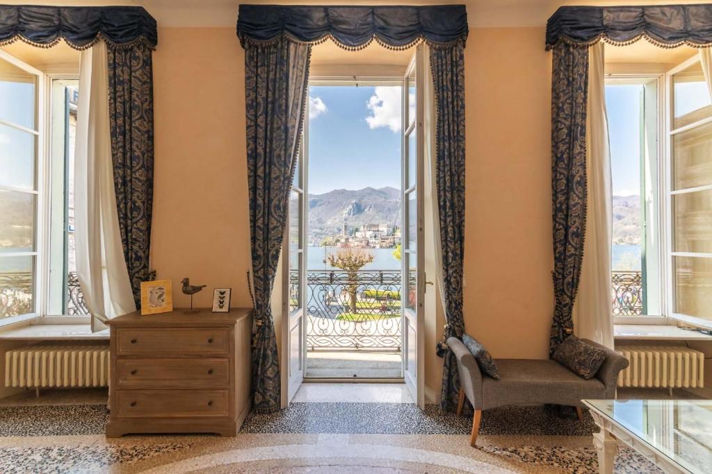 L'ISOLA Appartamento con vista lago - 湖景公寓