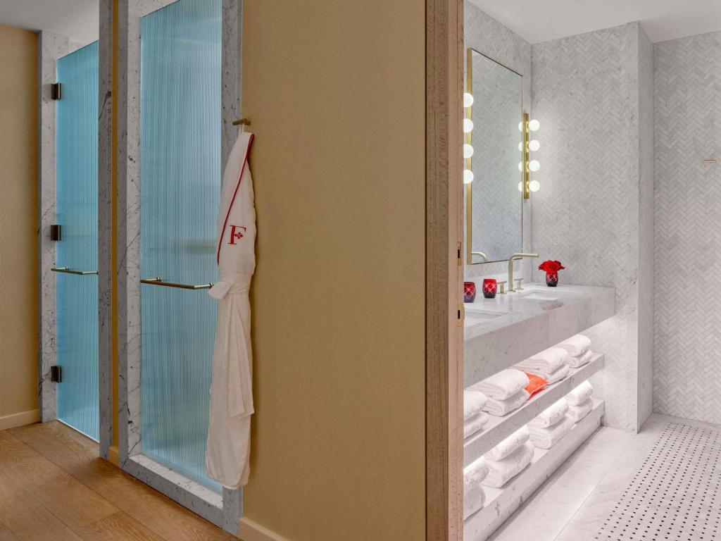 Hotel photo 40