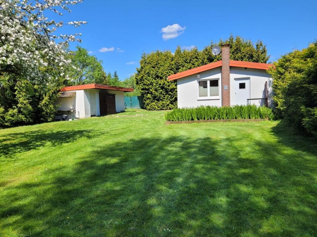 En have udenfor Ferienhaus nahe der Müritz