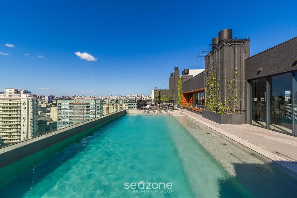 Swimmingpoolen hos eller tæt på Condomínio com lazer completo e localização imbatível em POA - BLEs