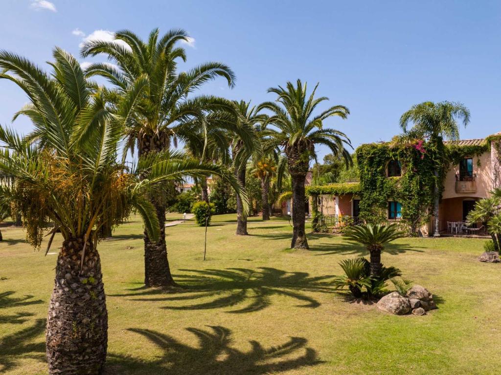 En have udenfor Lantana Resort 1Bed Apartment Beach Pool & Balcony