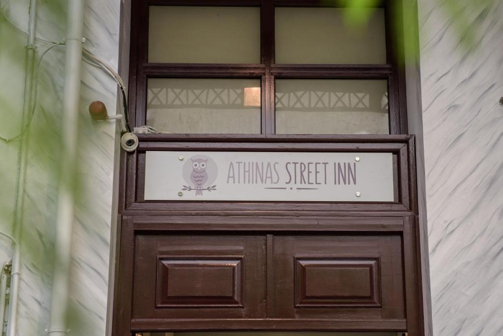 Athinas Street Inn