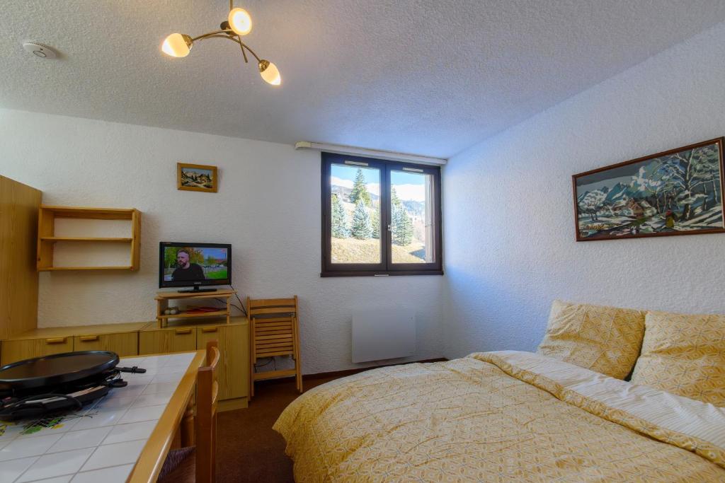 Et tv og/eller underholdning på Studio Serre Chevalier 300m des pistes