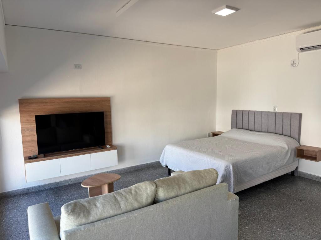 Ένα ή περισσότερα κρεβάτια σε δωμάτιο στο Studio Ikuma