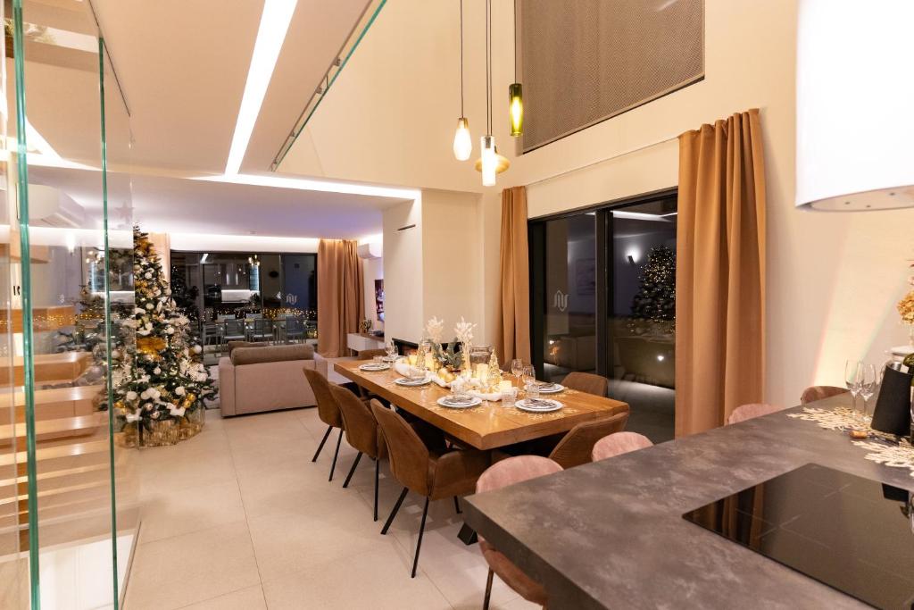 Villa AltaVista - Seaview & Relax with Heated Pool, SPA & MiniGolf