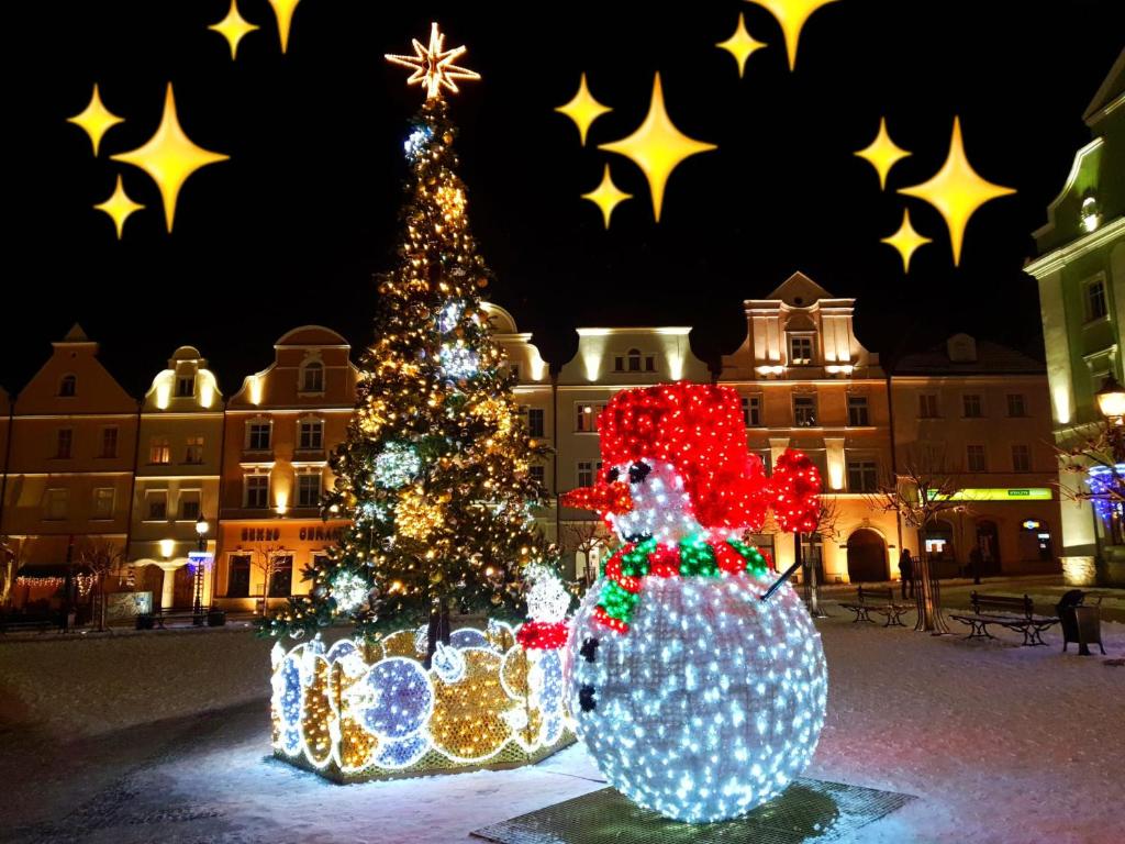 Billede fra billedgalleriet på Apartament Przy Starówce - Hampton - Apartment in Old Town - Main Square, Amazing View, Top Location! i Bolesławiec