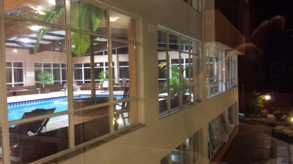  Apartamento com Piscina 4 Pessoas