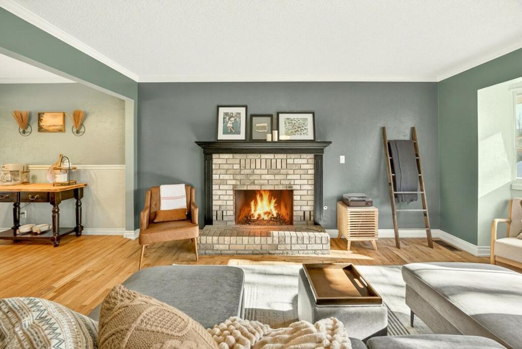 Et opholdsområde på Jville Gem, Walk Downtown