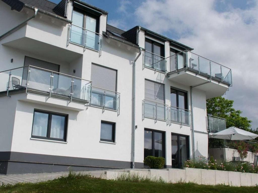 Το κτήριο όπου στεγάζεται  η παραθεριστική κατοικία