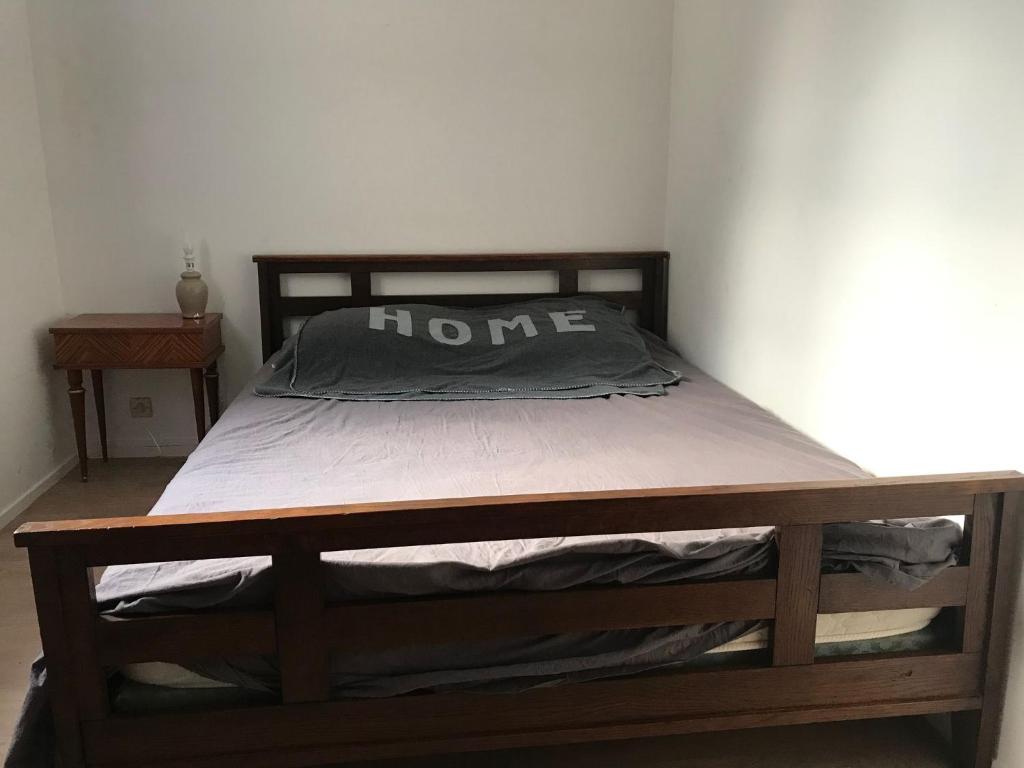 Logerthine Jan au Suriname