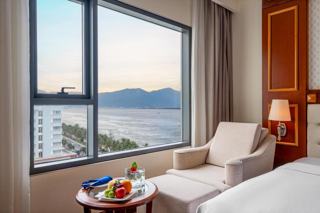 Phòng Deluxe 2 Giường Đơn Nhìn ra Một góc Biển