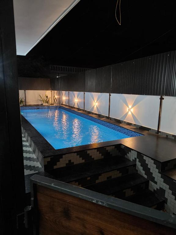 Bazén v ubytování ENOCEAN HOMESTAY nebo v jeho okolí