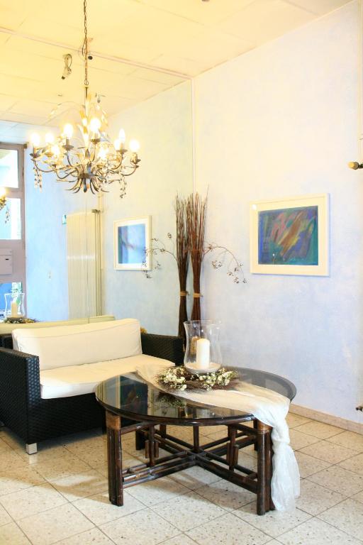 Posezení v ubytování STADT-Hotel Lörrach GbR