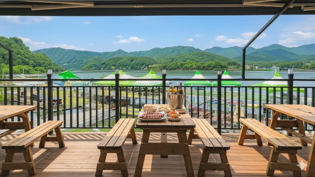 Naturlandskabet i nærheden af feriehuset