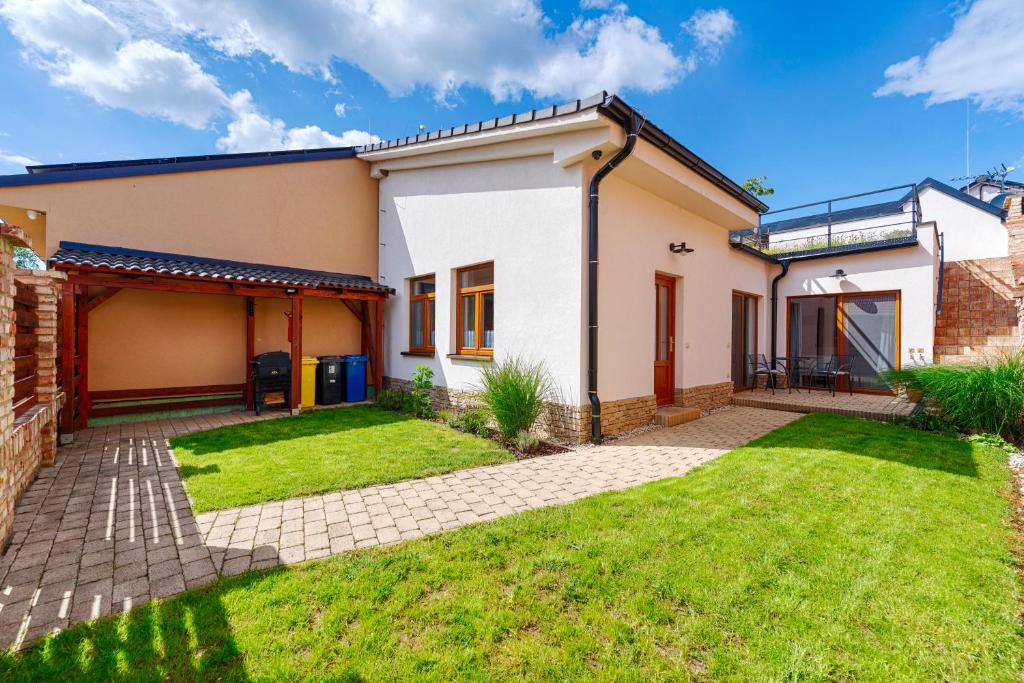 Budova, kde se apartmán nachází