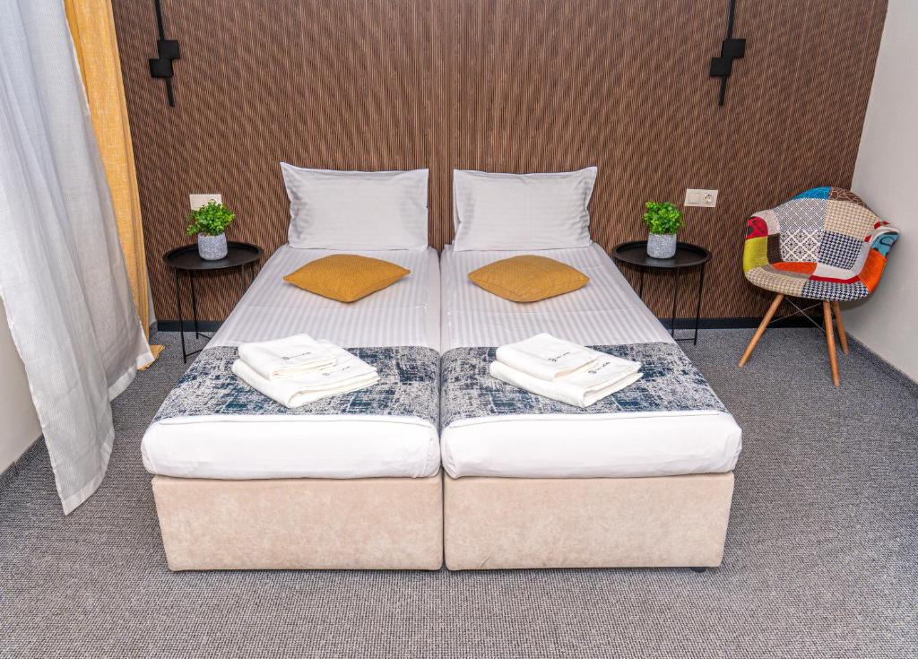 City House Family Hotel & Restaurant - 