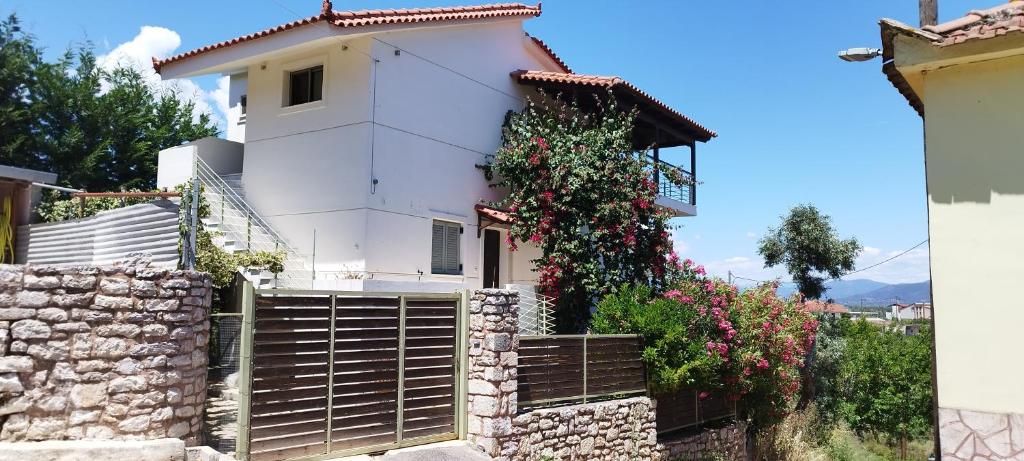 Φωτογραφία από το άλμπουμ του Aeria View σε Éva