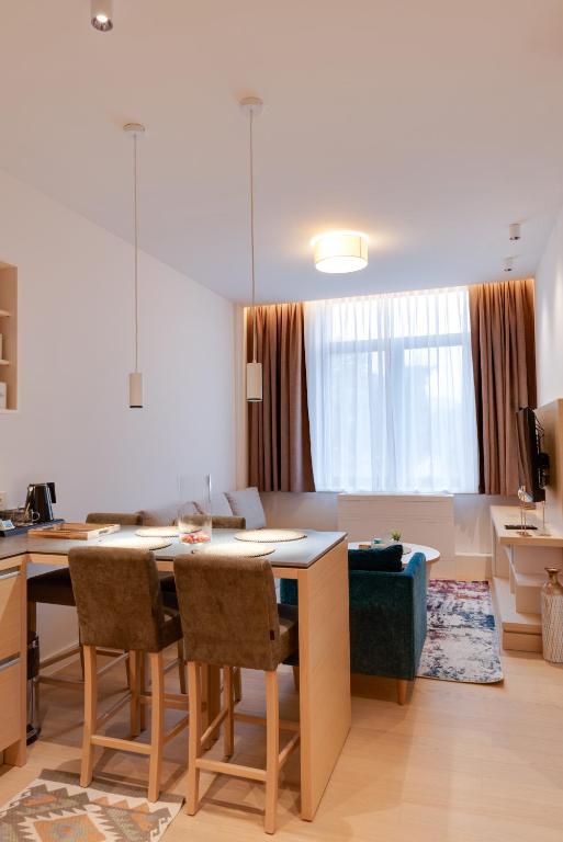 CENTRAL Stars Apartments & Free parking - One-Bedroom Apartment