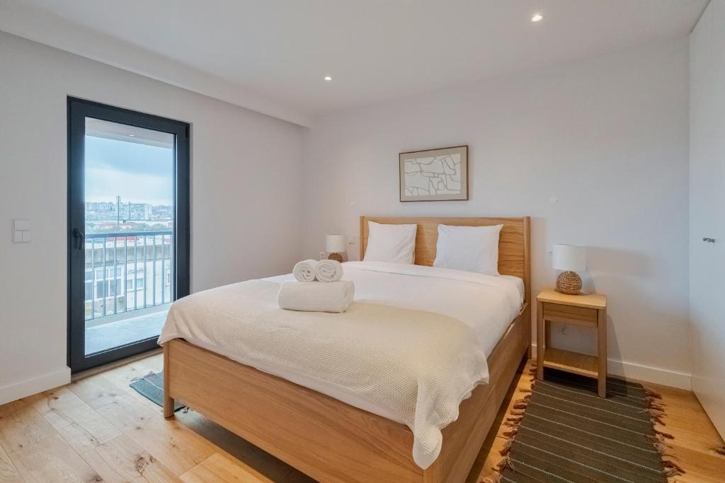 Serenity Suite II, By Home Match