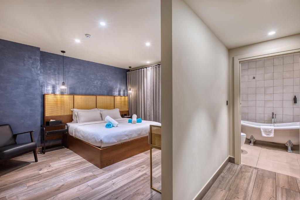 DOMS Boutique Living - 8