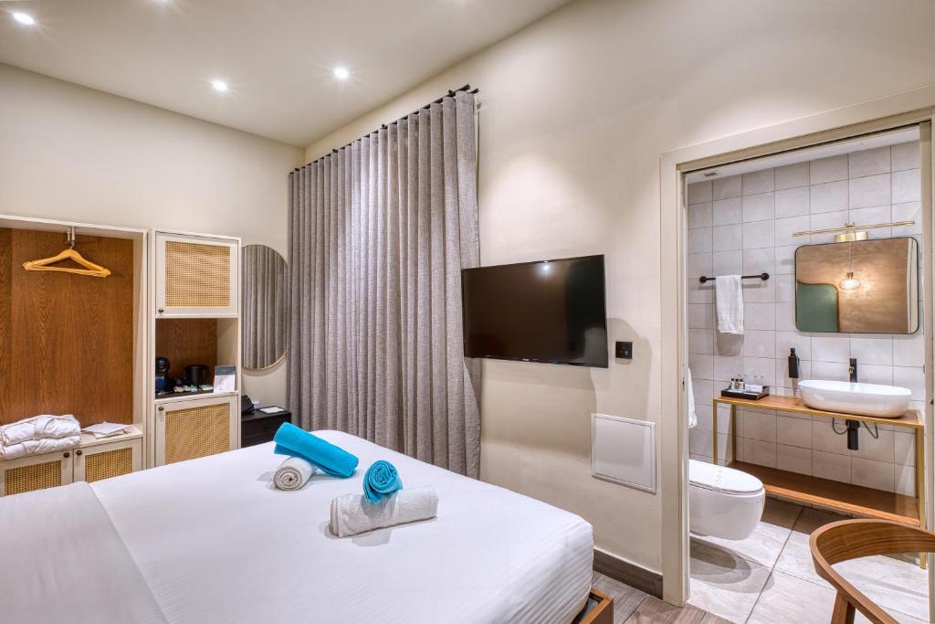 DOMS Boutique Living - 6