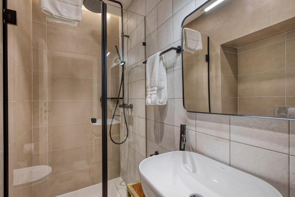 DOMS Boutique Living - 16