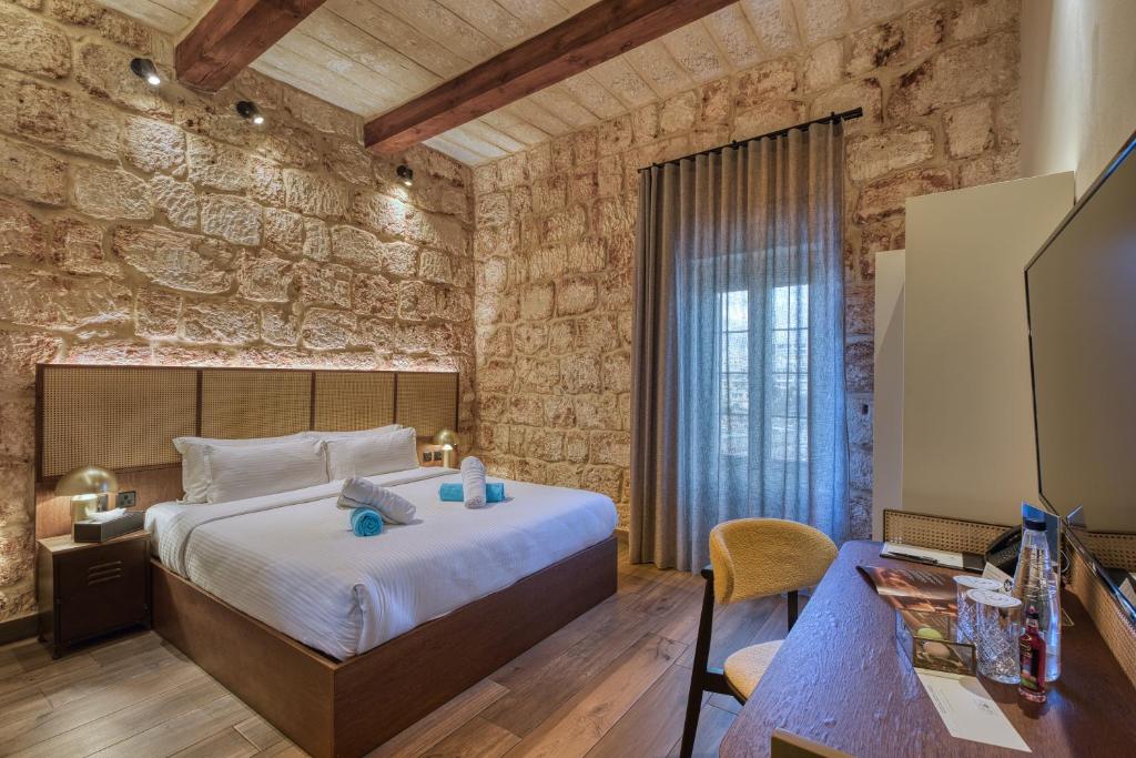 DOMS Boutique Living - 17