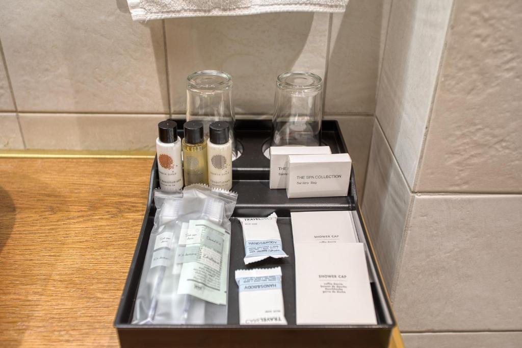 DOMS Boutique Living - 11