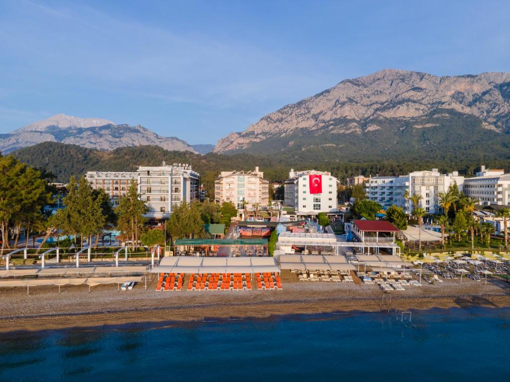 تصویر اتاق‌های Lims Bona Dea Beach Hotel - تصویر ۲