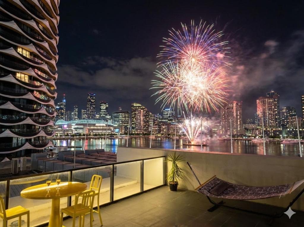 Nespecifikovaný výhled na destinaci Melbourne nebo výhled na město při pohledu z apartmánu