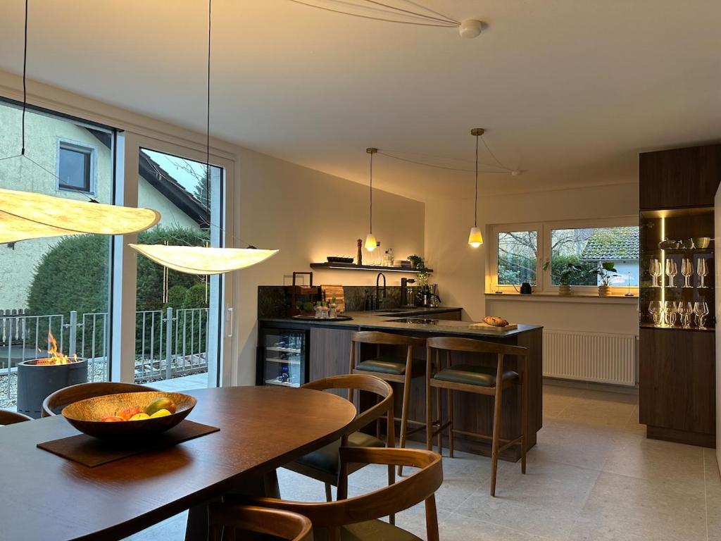 Køkken eller tekøkken på Eifel17 plus 6 - Japandi-Stay in der Vulkaneifel