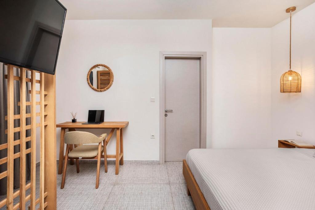 Elies 33 Bio Retreat - 11