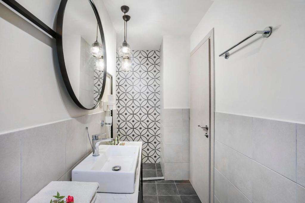 Elies 33 Bio Retreat - 4