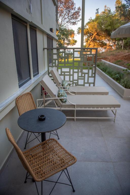 Elies 33 Bio Retreat - 12