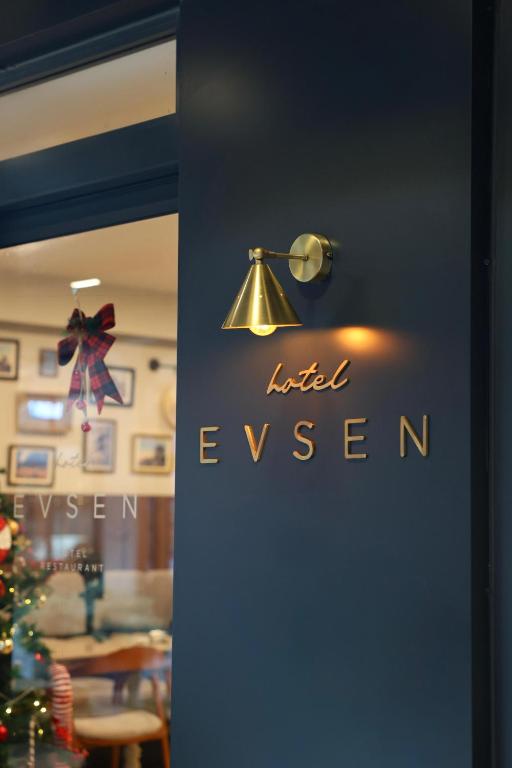 Certifikát, hodnocení, plakát nebo jiný dokument vystavený v ubytování Hotel Evsen